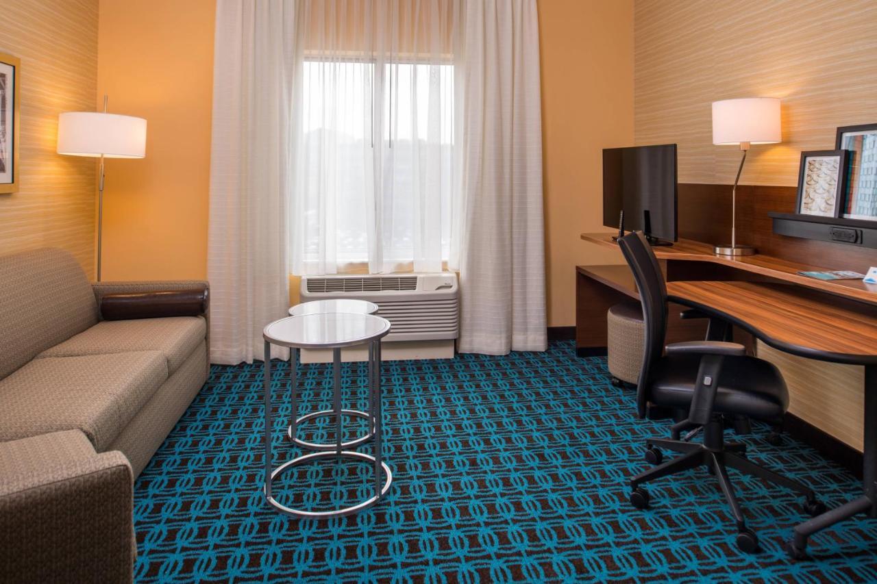 Fairfield & By Marriott St. Louis Westport 3*